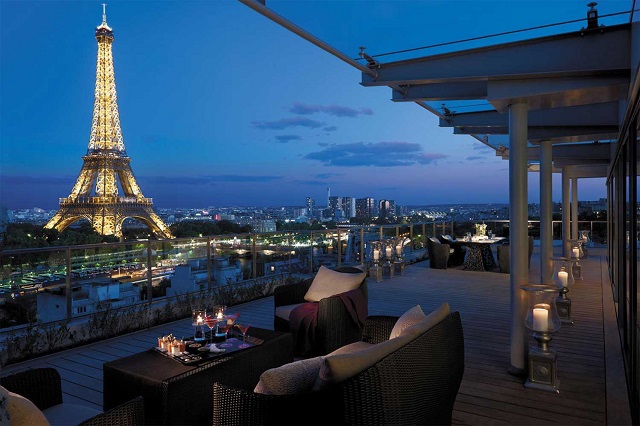 Paris Hotel and the Eiffel Tower